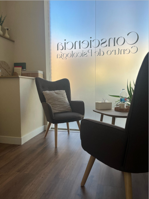 Imagen de una consulta con sillones